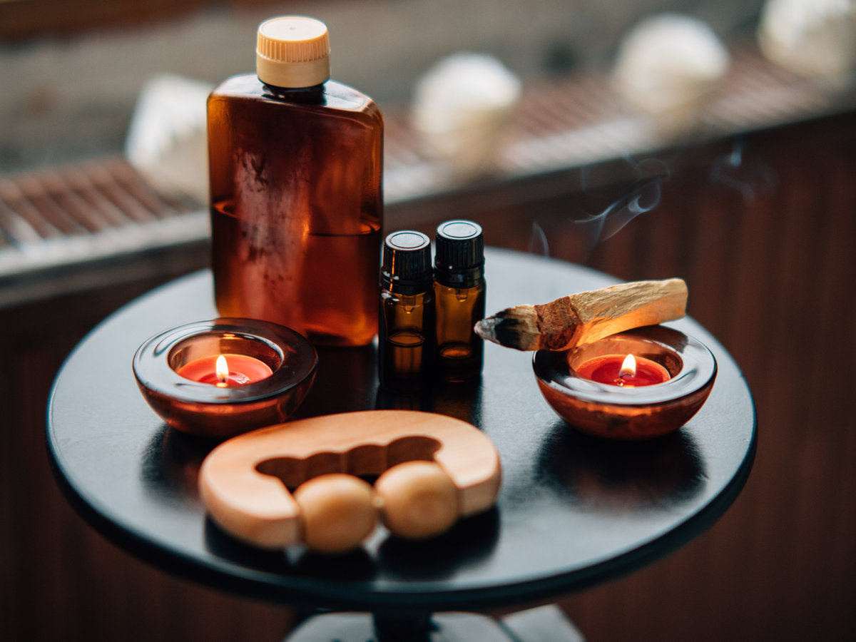 Aromatherapy Fluid Retention Massage