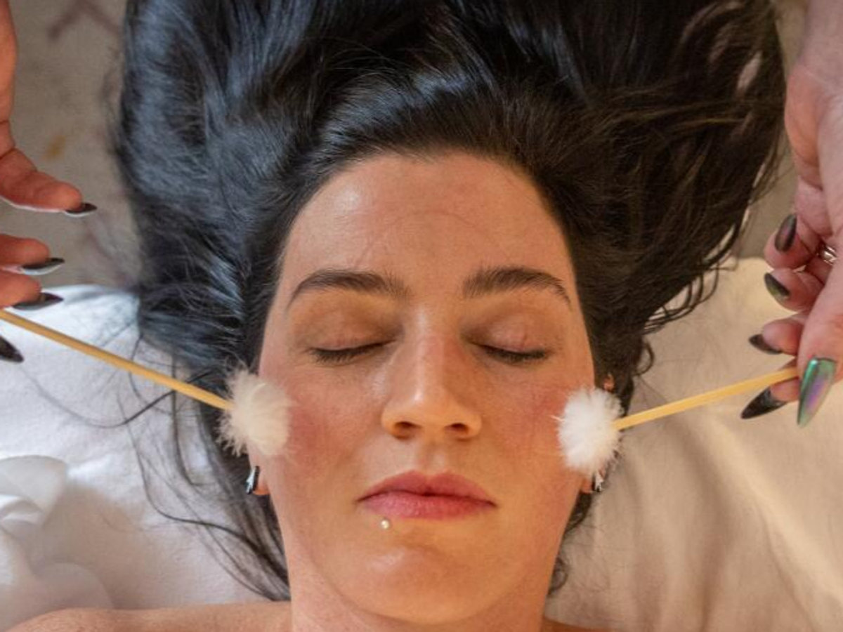 Light As A Feather Massage